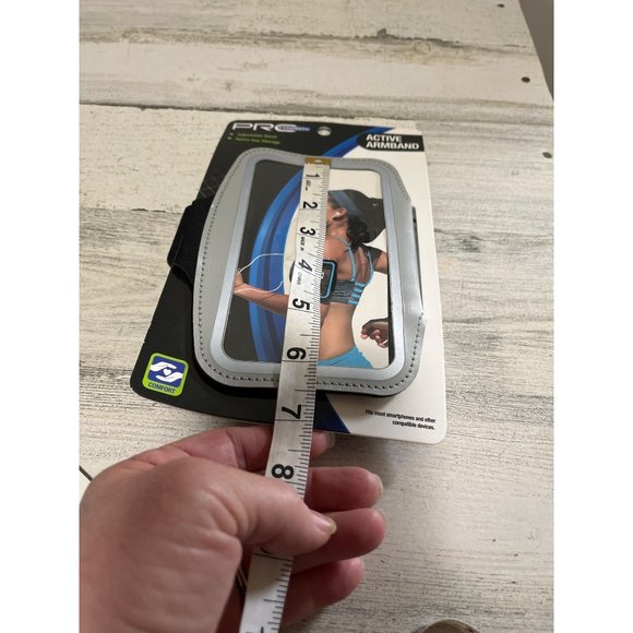 Pro Strength Active Armbands for cellphones NWT - Picture 4 of 5